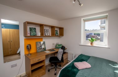 22-24 Mutley Plain, Mutley plain, Plymouth - Image 3