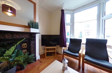 Mowbray avenue, St james, Exeter - Image 2
