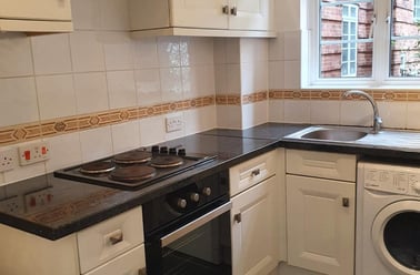 Hammersmith Road, Hammersmith, London - Image 2