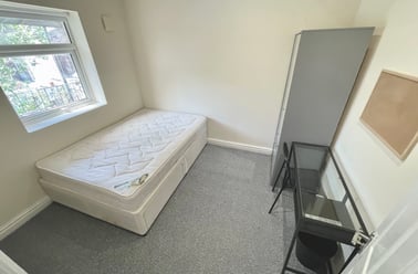 Pomona Street, City Centre, Liverpool - Image 3