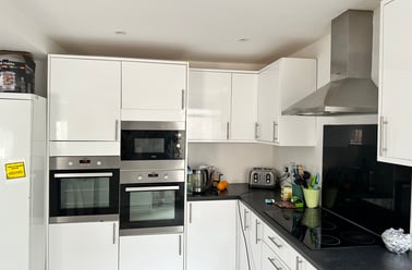 May terrace, Near university, Plymouth - Image 3