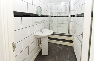 Forest Road West, Arboretum, Nottingham - Image 3