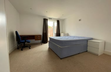 Orchard Road, Fratton, Portsmouth - Image 3