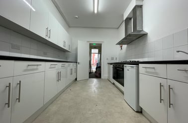 Orchard Road, Fratton, Portsmouth - Image 2