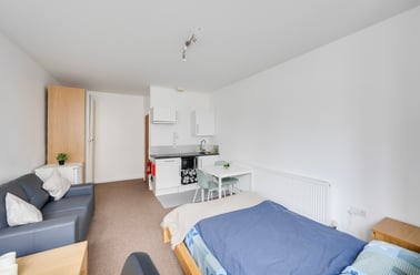 14B Furzehill Road , Mutley plain, Plymouth - Image 3