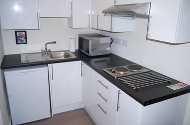 353 North Road West, Central, Plymouth - Image 3