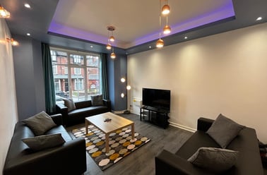 Brudenell Mount, Hyde Park, Leeds - Image 2