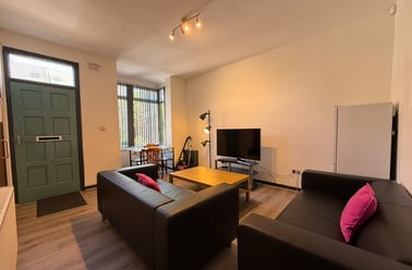 Brudenell Street, Hyde Park, Leeds - Image 2