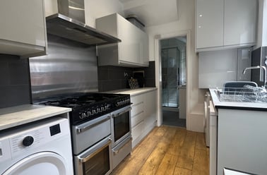 Wellington Street, City centre, Nottingham - Image 2