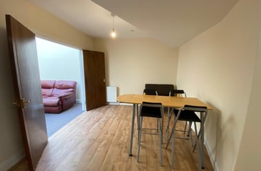 12 Whitehall Crescent, City centre, Dundee - Image 3