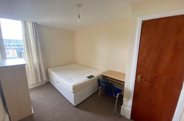 Whitehall Street, City centre, Dundee - Image 3