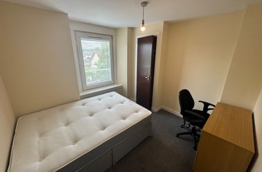 37 Step Row, West end, Dundee - Image 3