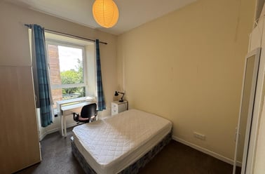 Step Row, West end, Dundee - Image 3