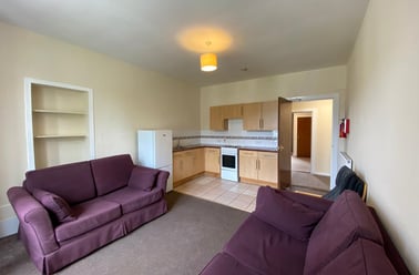 1 Rustic Place, Near university, Dundee - Image 2