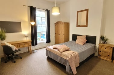 Hanover Square, Broomhall, Sheffield - Image 2