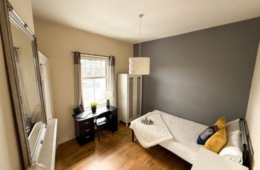 Hull Road, Layerthorpe, York - Image 3