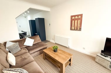 Bad Bargain Lane, Tang Hall, York - Image 2