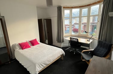 Dale Gardens, North Hill, Plymouth - Image 2