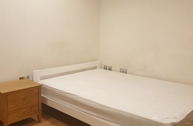 New Cross Road, New Cross, London - Image 2