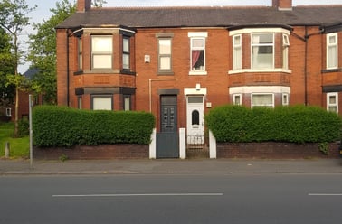 Upper Lloyd Street, Near university, Manchester - Image 3