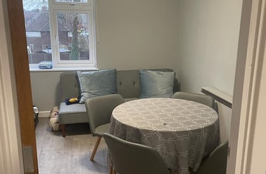 Aldershot Road, Rydes Hill, Guildford - Image 3