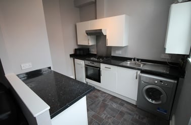 Treherne Road , Jesmond, Newcastle - Image 2