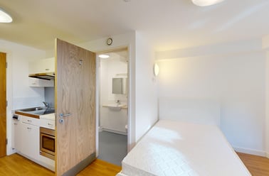 Pitt Street, Newcastle Upon Tyne, Newcastle - Image 2