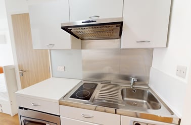 Pitt Street, Newcastle Upon Tyne, Newcastle - Image 3