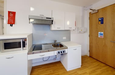 Pitt Street, Newcastle Upon Tyne, Newcastle - Image 2