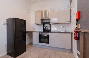 Leazes Terrace, Newcastle Upon Tyne, Newcastle - Image 2