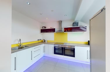 Thornhill Crescent, Thornhill, Sunderland - Image 3