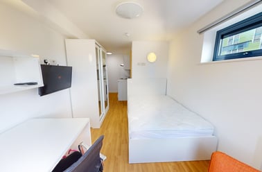 Pitt Street, Newcastle Upon Tyne, Newcastle - Image 2