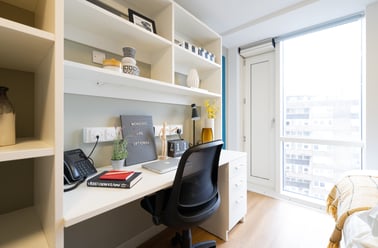 New Kent Road, Elephant & Castle, London - Image 3