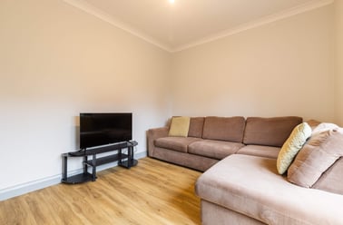 Lister Way, Clifton, York - Image 3