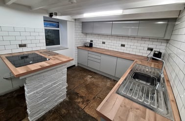 Adelaide, Abington, Northampton - Image 3