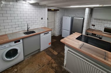 Adelaide, Abington, Northampton - Image 2