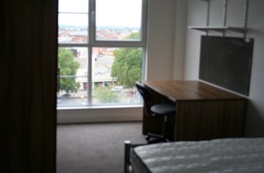 Vaughan Way, City Centre, Leicester - Image 2