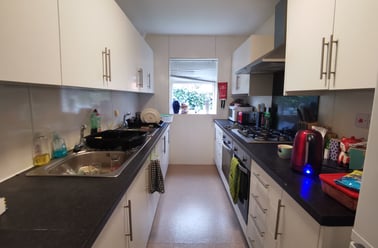 Elm Grove, Lewes road, Brighton - Image 2