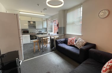 Bouverie Street, Newton, Chester - Image 2