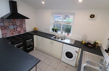 Chichester Street, City Centre, Chester - Image 3