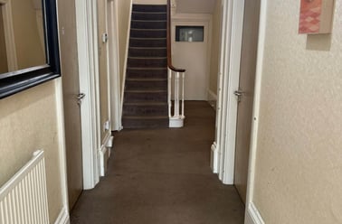 Headingley lane , Hyde park, Leeds - Image 2