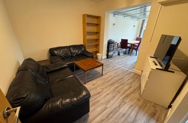 Beeston, Nottingham - Image 2