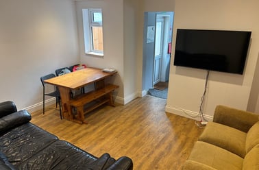 Fawcett road, Southsea, Portsmouth - Image 2