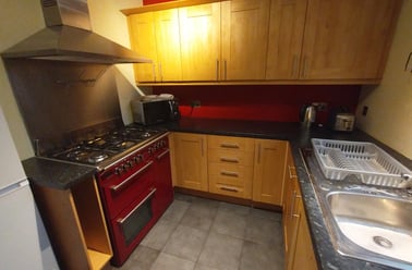 Roundhill Way, Park Barn, Guildford - Image 2