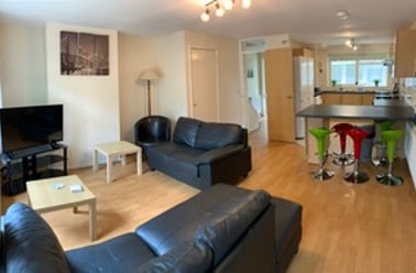 Uplands, Near university, Canterbury - Image 3