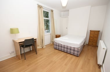 Gladstone Road, St Sidwells, Exeter - Image 3