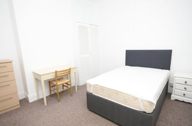 Pinhoe Road, Mount Pleasant , Exeter - Image 2
