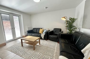 Dunlop ave, Lenton, Nottingham - Image 3