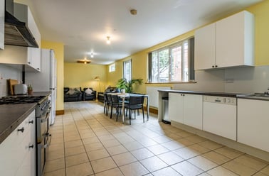 Barrack lane, Lenton, Nottingham - Image 2