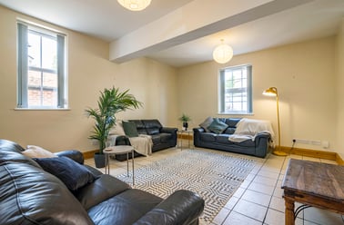 Lenton road, The park estate, Nottingham - Image 2